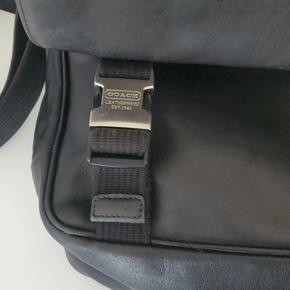 Coach Men's Large Leather Messenger Bag